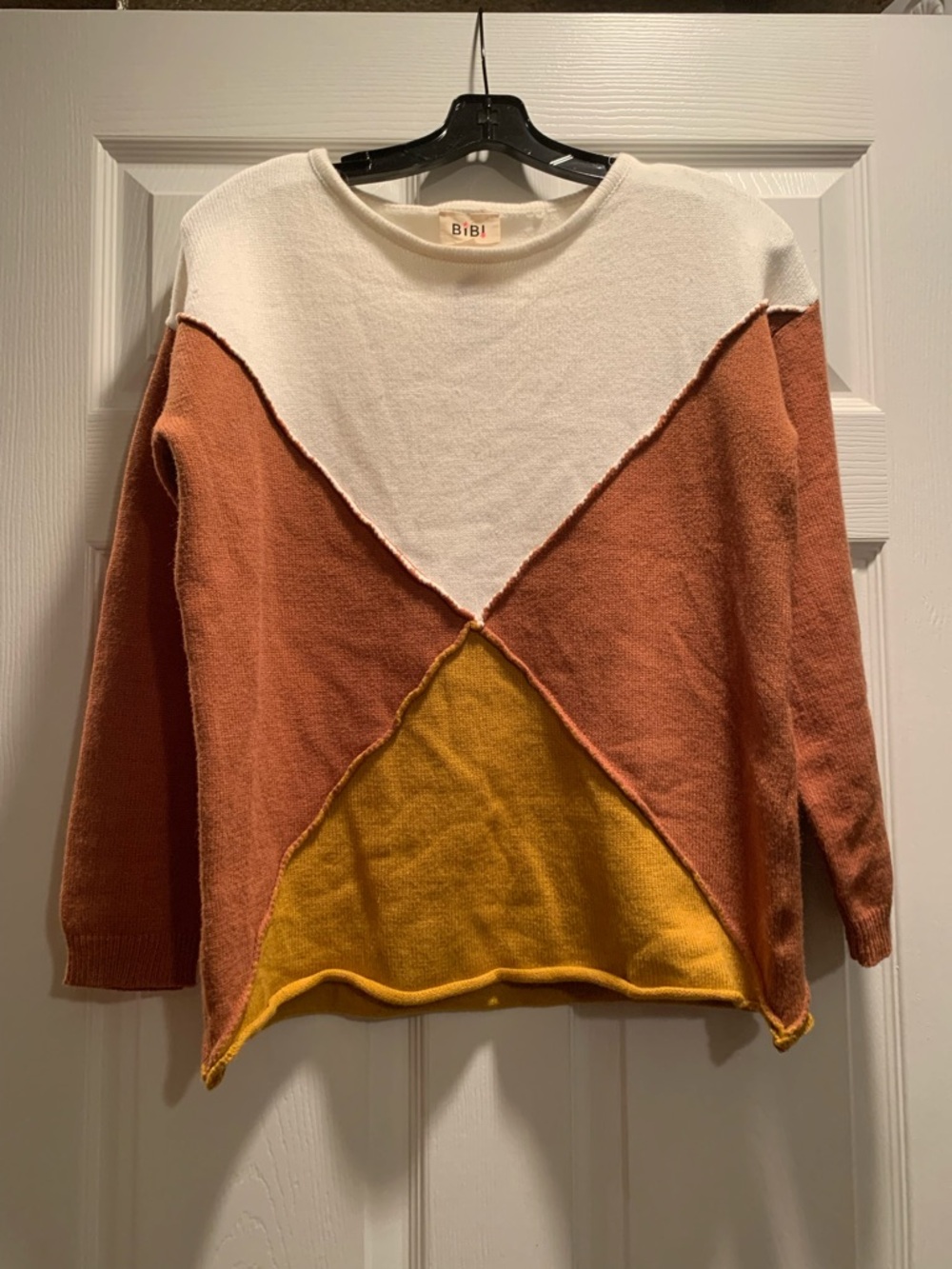 BiBi White Knit Sweater with Rust and Tan Accents - Size Small -
NWT